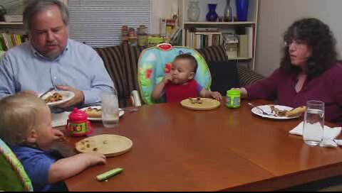 How to Spoon Feed Baby the Right Way! - Your Kid's Table