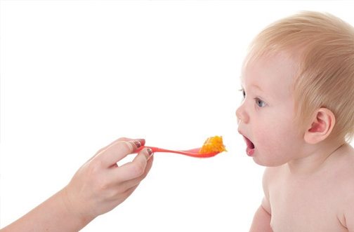 Starting Solid Foods: Spoon-feeding your 4 to 7 month old